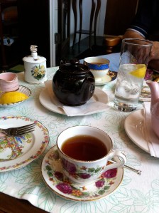 Tea at Cally's new place. Pretty, isn't it?